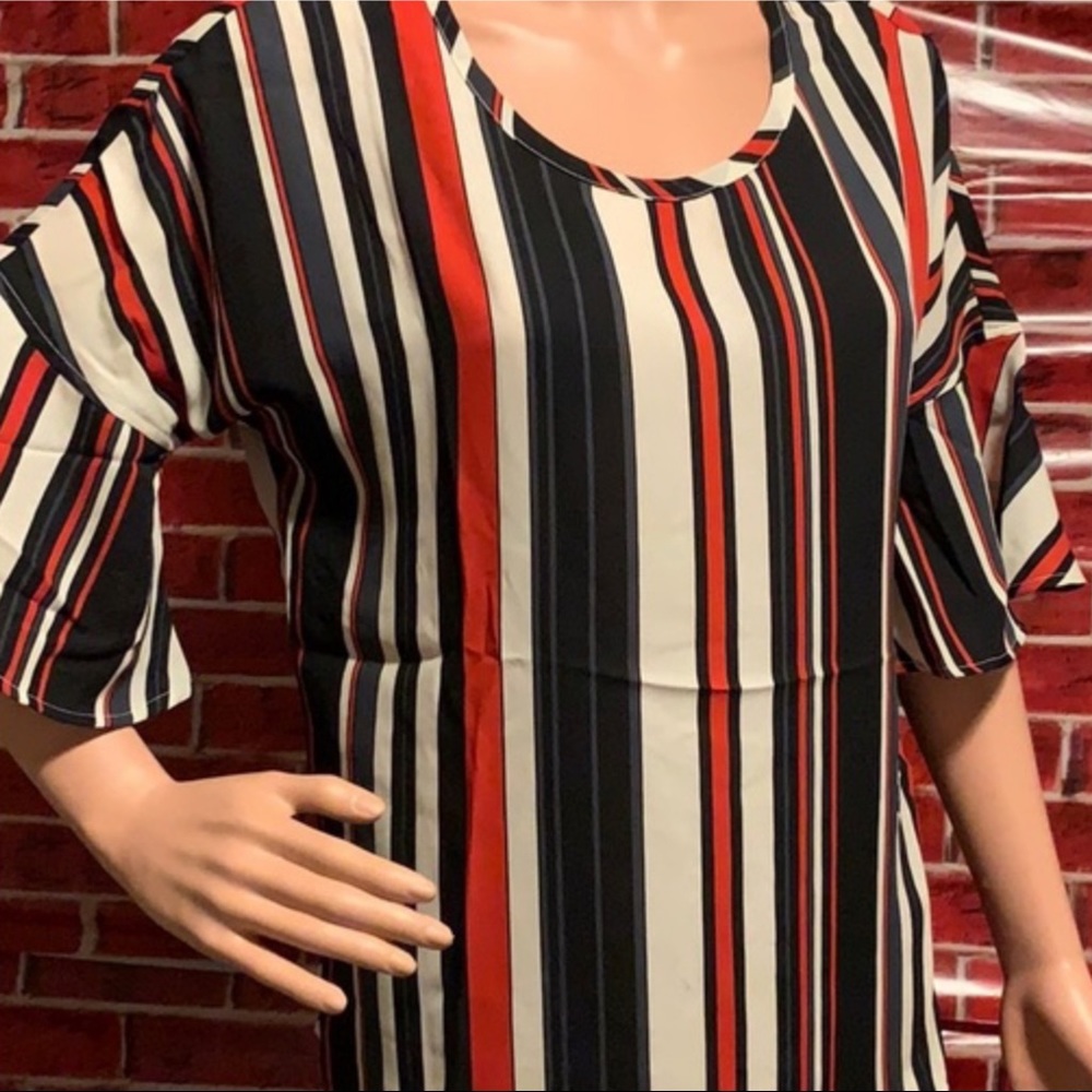 ⭐️Discount Shipping⭐️ Multi-Color Blouse